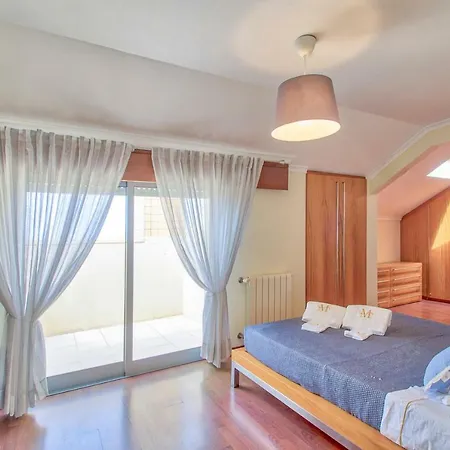 Porto Espinho Ocean View Apartment *